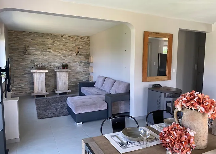 Maison Spacieuse Avec Spa, Animaux Acceptes, Pres D'epinal - Fr-1-589-680 Semesterbostad Dounoux