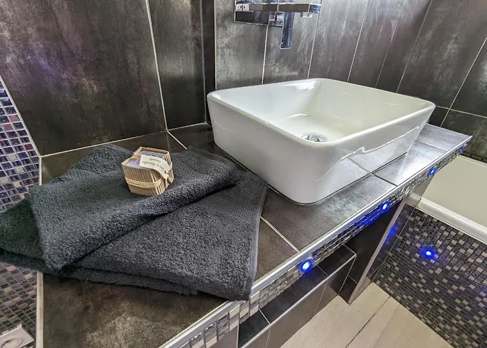 Maison Spacieuse Avec Spa, Animaux Acceptes, Pres D'epinal - Fr-1-589-680 Semesterbostad *